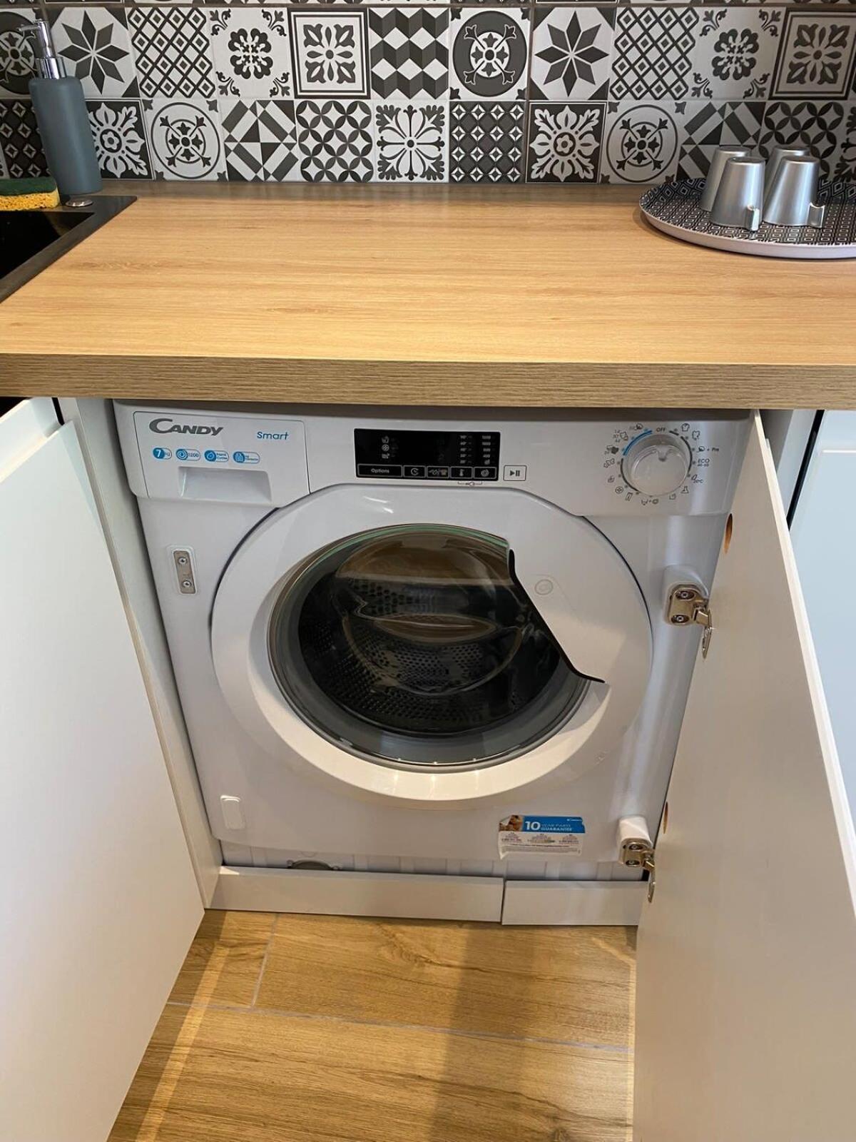06An - Beautiful Apartment In The Heart Of Old 昂蒂布 外观 照片