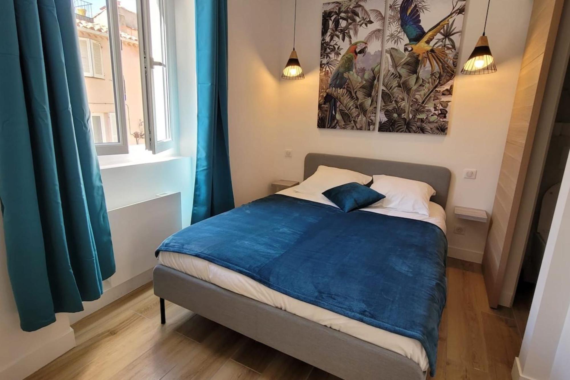 06An - Beautiful Apartment In The Heart Of Old 昂蒂布 外观 照片